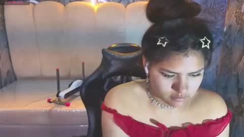 Snapshot of paulette_v chatting on July 2026 01:15:01 PM Live 800am 200pm COLOMBIAN HOUR online show from July 2026 01:15:01 PM