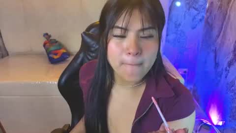 Snapshot of paulette_v chatting on July 2026 01:36:01 PM Live 800am 200pm COLOMBIAN HOUR online show from July 2026 01:36:01 PM