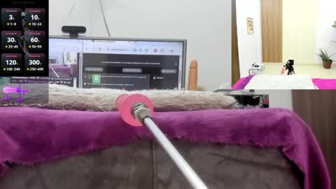 Snapshot of paulina_davis_ chatting on June 2026 01:10:02 AM Paulina Davis online show from June 2026 01:10:02 AM