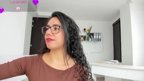 paulina online show from February 2026 06:17:02 PM