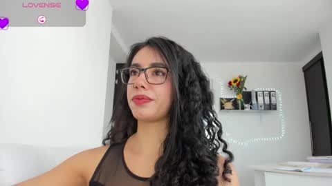 paulina online show from March 2026 07:40:01 PM