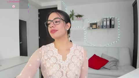 Snapshot of paulina_dossantos chatting on July 2026 06:37:01 PM paulina online show from July 2026 06:37:01 PM