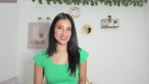 paulina moos 1 online show from January 2025 08:22:02 PM