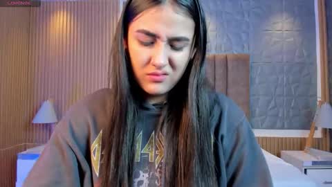 Paulina  online show from December 2025 11:50:01 AM