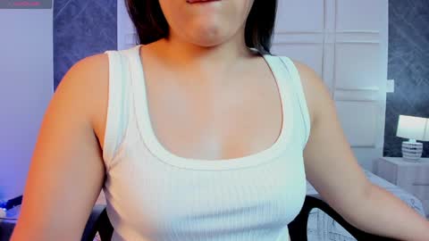 Paulina  online show from April 2026 11:37:01 AM