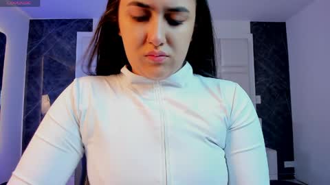 Snapshot of paulina_sweett chatting on May 2026 11:27:02 AM Paulina online show from May 2026 11:27:02 AM