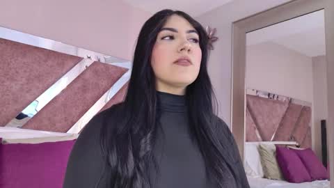 Snapshot of paulinaduarte_ chatting on May 2026 12:21:01 PM Paulina online show from May 2026 12:21:01 PM