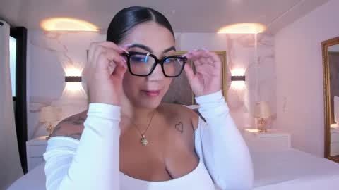 Snapshot of paulinaduarte_ chatting on May 2026 11:48:02 AM Paulina online show from May 2026 11:48:02 AM