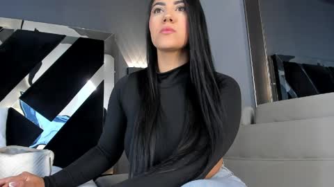 Snapshot of paulinaduarte_ chatting on May 2026 11:40:01 AM Paulina online show from May 2026 11:40:01 AM