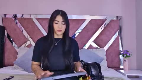 Snapshot of paulinaduarte_ chatting on June 2026 12:35:01 PM Paulina online show from June 2026 12:35:01 PM