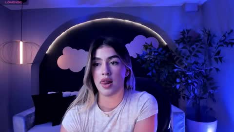 Snapshot of paulinasantosx chatting on March 2025 06:54:01 PM Paulina Santos  online show from March 2025 06:54:01 PM