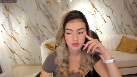 Snapshot of paulinasantosx chatting on March 2025 07:05:02 PM Paulina Santos  online show from March 2025 07:05:02 PM