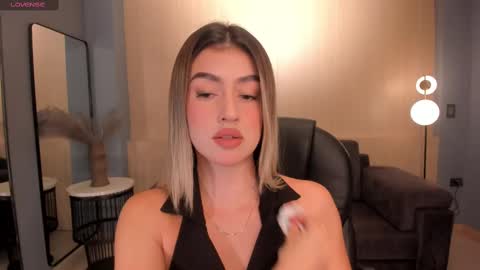 Snapshot of paulinasantosx chatting on March 2025 07:03:02 PM Paulina Santos  online show from March 2025 07:03:02 PM