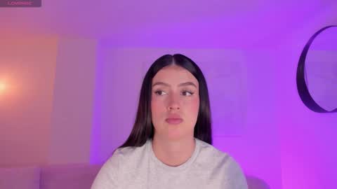 Paulina Santos  online show from November 2025 07:59:01 PM