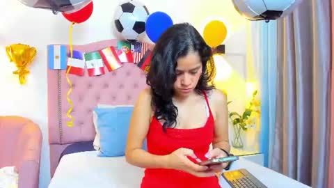 Snapshot of paulinavera chatting on June 2026 02:17:02 PM paulinavera online show from June 2026 02:17:02 PM