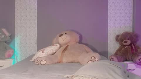 paulina online show from December 2025 07:53:02 PM