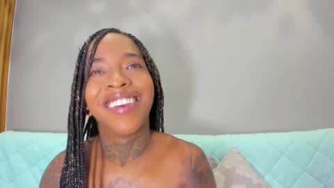 Pauline online show from September 2025 01:38:02 AM