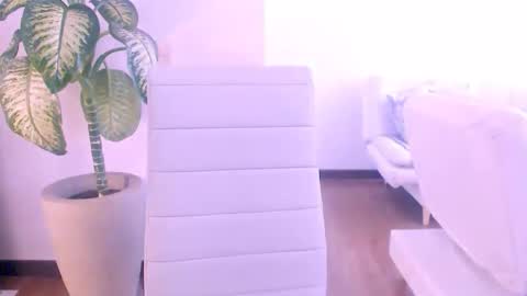 Snapshot of paulinerussell chatting on February 2026 07:58:01 PM vle online show from February 2026 07:58:01 PM