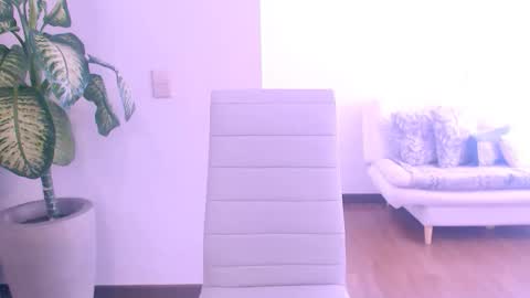 Snapshot of paulinerussell chatting on March 2026 06:59:02 PM vle online show from March 2026 06:59:02 PM