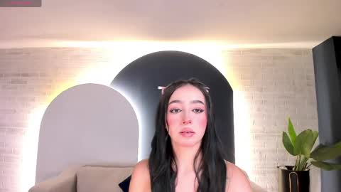Snapshot of paulinesanz chatting on June 2026 07:30:02 PM Pauline Sanz online show from June 2026 07:30:02 PM