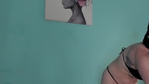 Snapshot of paulinnablue chatting on October 2025 08:39:02 PM Paulina Blue online show from October 2025 08:39:02 PM