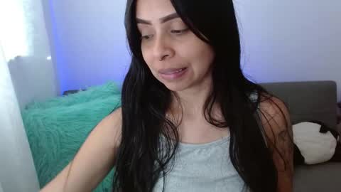 Snapshot of pauliv chatting on April 2026 09:28:02 PM Paulina online show from April 2026 09:28:02 PM