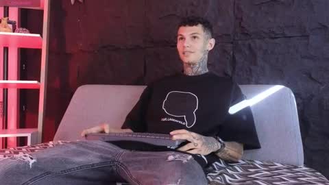 Paulo online show from February 2026 09:00:02 PM