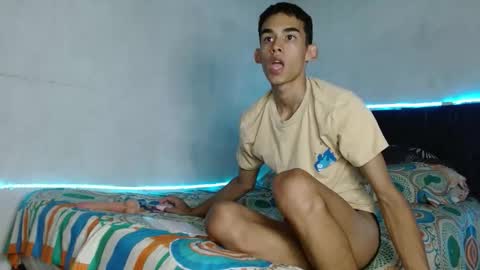 paulosex12 online show from October 2025 04:30:01 PM