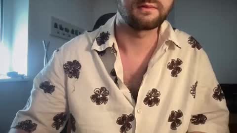 Snapshot of paulsimpsn chatting on April 2026 06:58:01 AM love bush online show from April 2026 06:58:01 AM