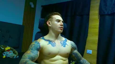 Snapshot of paulthompson_ chatting on July 2026 05:56:02 AM Paul online show from July 2026 05:56:02 AM