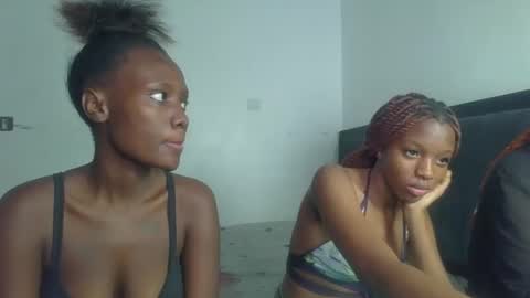 peach_ebonny online show from May 2026 06:20:01 PM