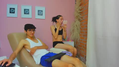 peach tyron online show from December 2024 01:00:01 PM