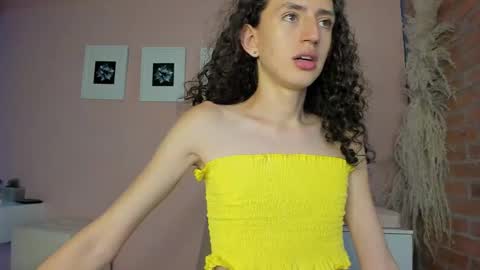 peach tyron online show from January 2025 01:25:02 AM