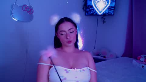 peacherry_ online show from December 2024 01:53:02 AM