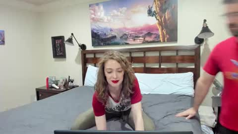 Peaches  Cupcake Rachel and Bryce online show from November 2025 08:52:02 PM