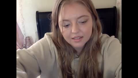 Snapshot of peachritual chatting on September 2025 07:46:01 PM PeachRitual online show from September 2025 07:46:01 PM