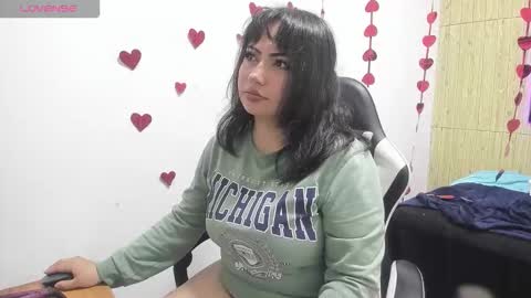 Snapshot of peachy_hot chatting on February 2026 04:57:02 AM Peachy online show from February 2026 04:57:02 AM