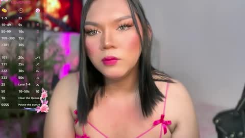 Snapshot of peachy_sparkle chatting on November 2025 06:05:02 AM PEACHY online show from November 2025 06:05:02 AM