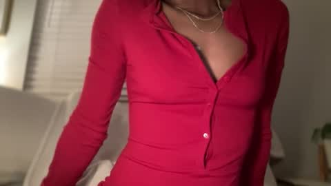Peachy Keen Queen online show from May 2026 06:07:01 AM