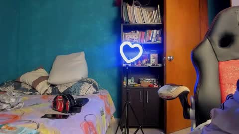 Tangerine Penaut online show from December 2025 11:31:01 PM