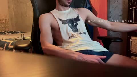 peanutmikk online show from April 2026 04:04:01 PM