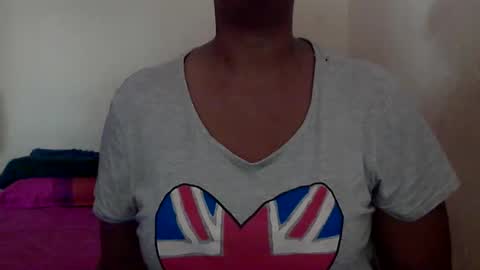 pearassmmm online show from October 2025 12:27:01 PM