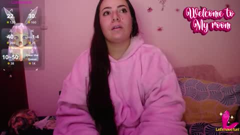 Snapshot of pearl_3 chatting on December 2025 04:19:01 AM Pearl online show from December 2025 04:19:01 AM