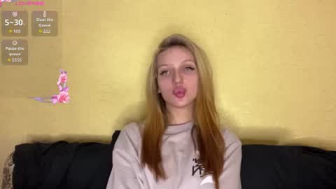 Snapshot of pearlinesilfies chatting on July 2026 04:35:02 PM Zlata online show from July 2026 04:35:02 PM