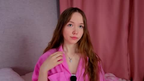 pearly_peach_ online show from April 2026 06:16:02 PM