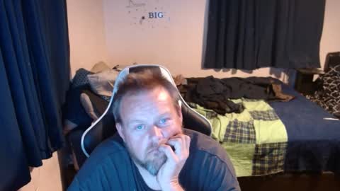 Snapshot of pecker40 chatting on December 2024 06:28:01 AM pecker40 online show from December 2024 06:28:01 AM