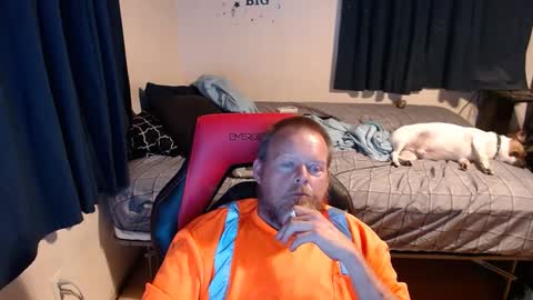 Snapshot of pecker40 chatting on October 2025 01:00:02 AM pecker40 online show from October 2025 01:00:02 AM