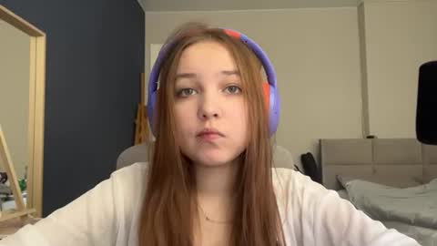 Luna Vale online show from June 2026 12:08:01 PM