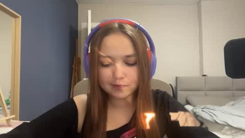 Luna Vale online show from June 2026 03:31:02 PM