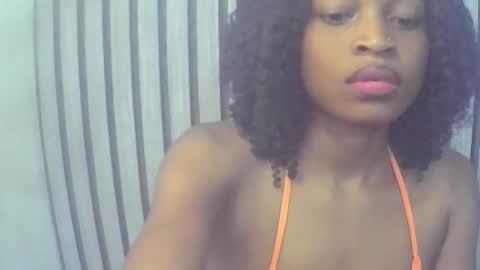 Lizzy online show from November 2025 05:56:01 PM